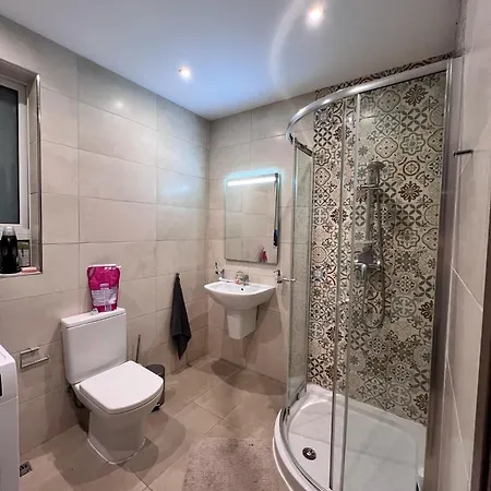 Modern Flat In Balluta Apartament