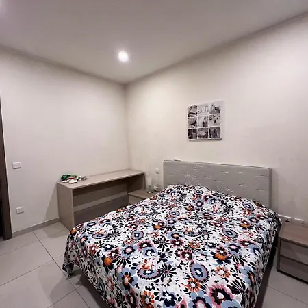 아파트 Modern Flat In Balluta *